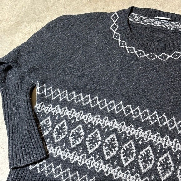 Columbia women’s wool blend. sweater - Size Large - Picture 2 of 9